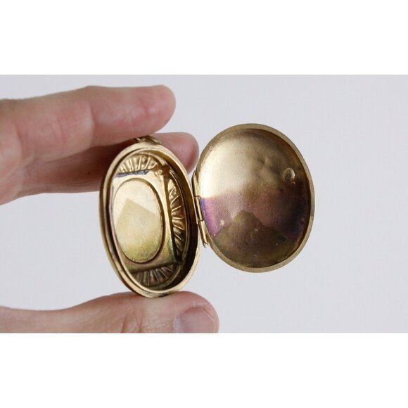 Victorian gilt stash locket Amity Eternity Infinity, antique monogram locket - Picture 7 of 10